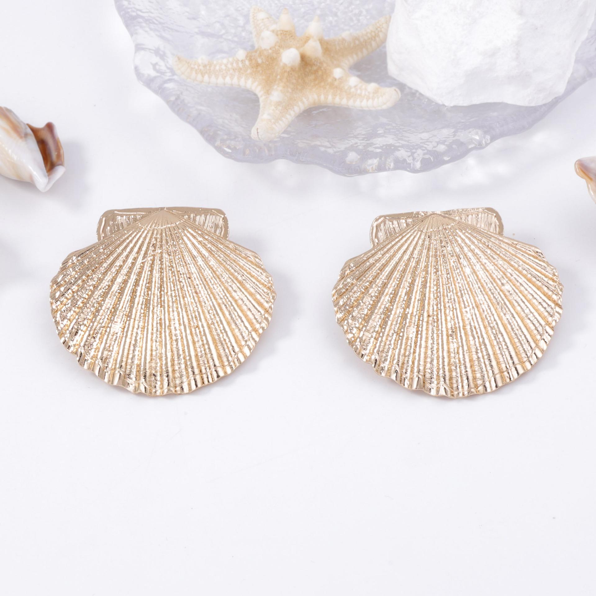 

digadagu Simple Scallop Shell Stud Earrings Metal Marine Animal Earrings New Women s Daily Zircon Accessories