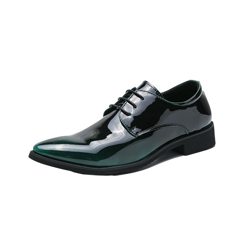 2025 men's casual large size 48 gradual change of color fashion pointed glossy business dress leathershoes