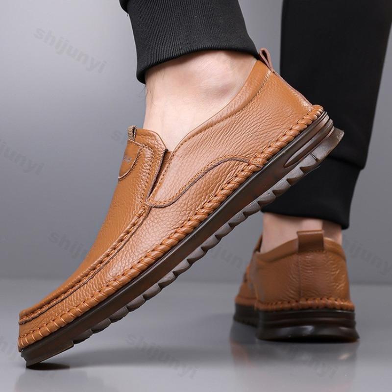 Fashion Autumn Men Casual Driving Shoes Designer Fashion Loafers Solid Color Big Size Soft Sole Non-slip Shoe Comfortable Leather Shoes