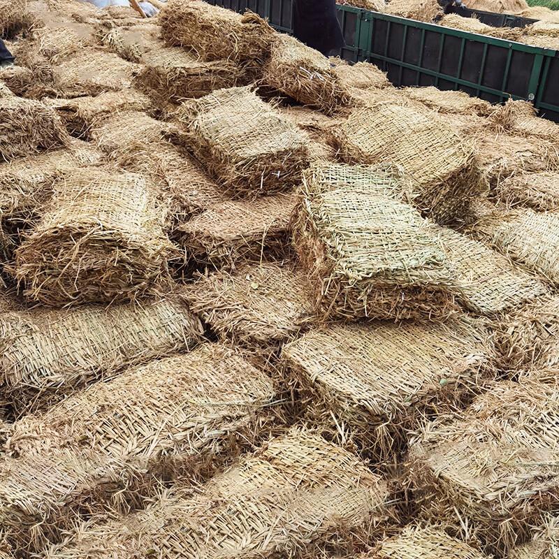 Straw Flood Control & Insulation Mats (100 Pcs)