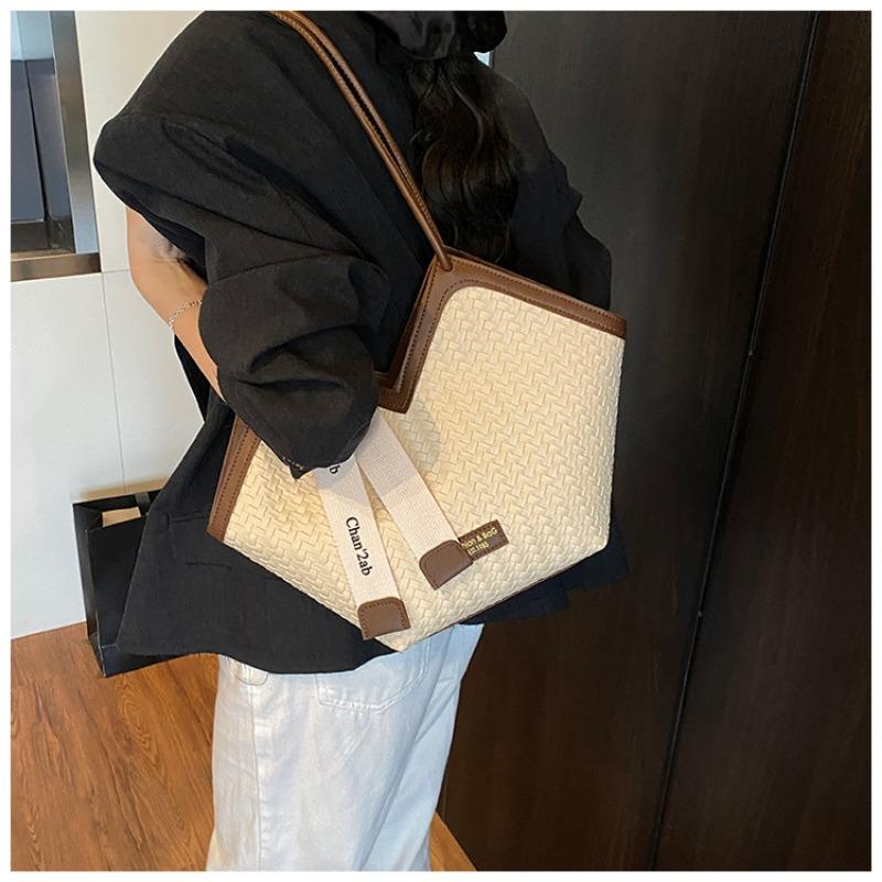 Retro Woven Bag Women's Large-capacity New Autumn and Winter Casual Shoulder Underarm Bag Commuter Tote Bag