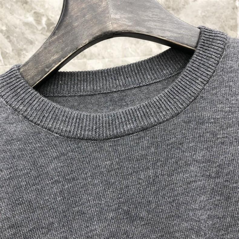 Round Neck Unisex Wool Sweater - Trendy Two-Button Four-Bar Design for Autumn/Winter