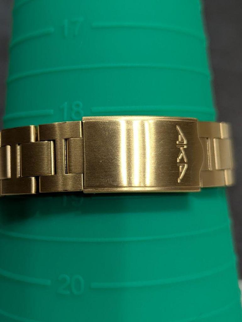 [USED] Battery replaced in this Seiko Alba AKA Alba gold watch.