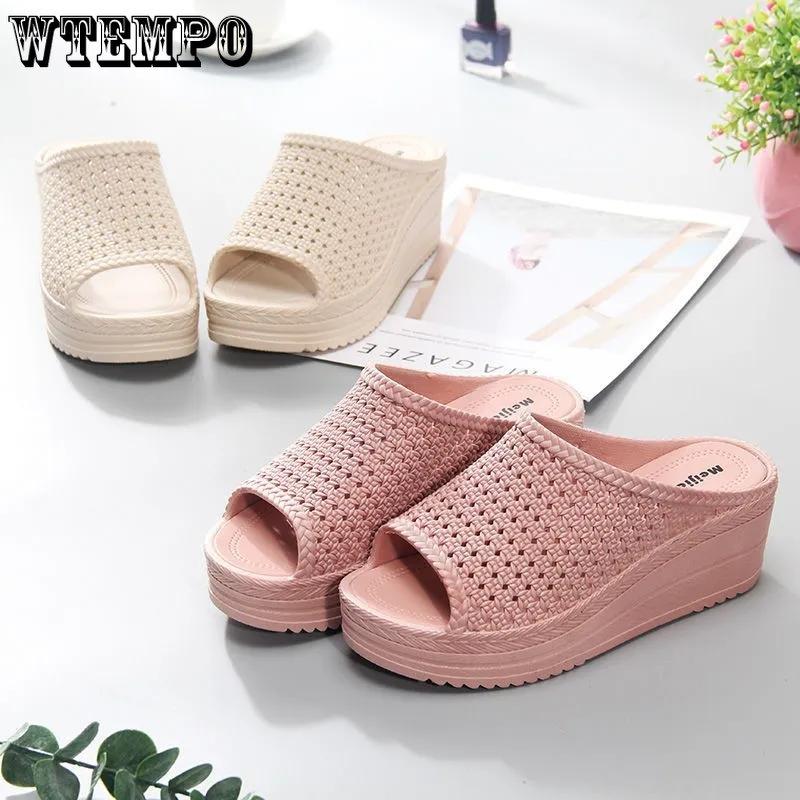 Rutschfeste Damen-Hausschuhe, hohl, einfarbig, Sommermode, bequeme Hausschuhe mit hohen Absätzen