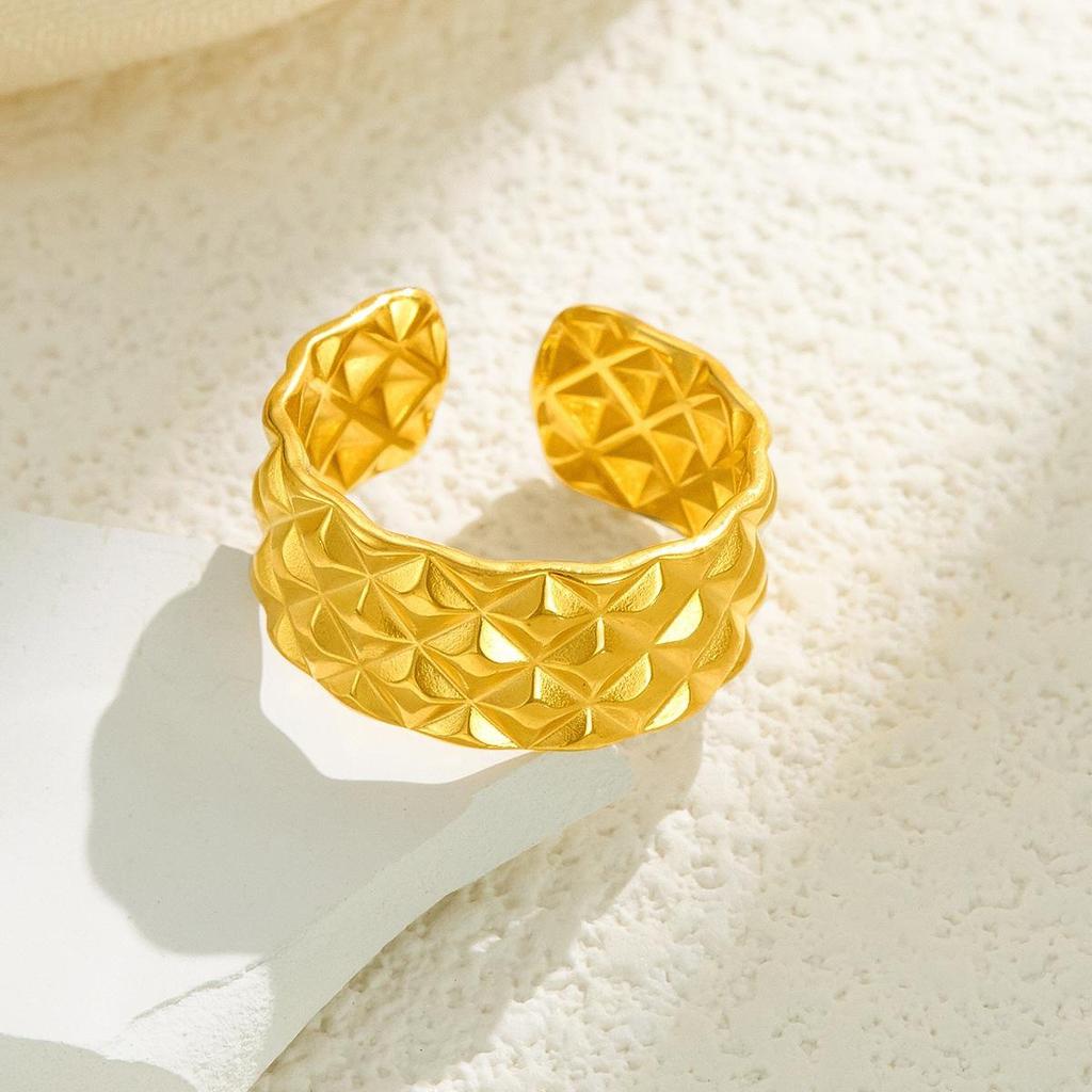 Gold-Plated Stainless Steel Open Ring with Diamond Lattice Texture - Unisex Retro Classic Design, In Stock