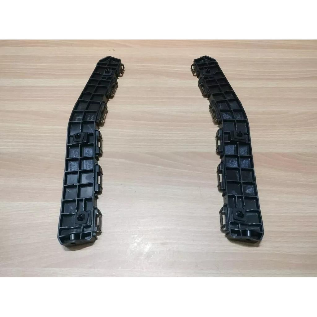 New Genuine Rear Bumper Holder For Suzuki Ertiga 2012-2018