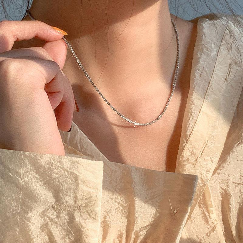 Błyszcząca Rzeka Gwiazd Włoski Błyszczący Łańcuszek Wężowy Łańcuszek typu Snake Bone Super Bajkowy Naszyjnik Projektowy Lekki Luksusowy Łańcuszek na Szyję