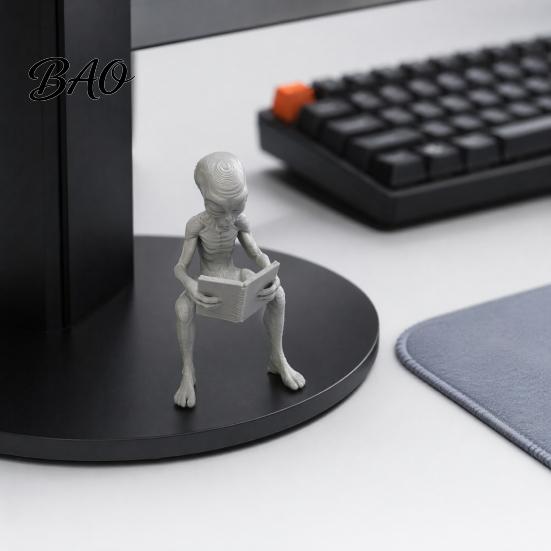 Fine 3D Printing Art Printed Reading Alien Ornament, Creative Sitting Statue Sculpture, Resin Collectible Figures Desktop Office Study Sculpture