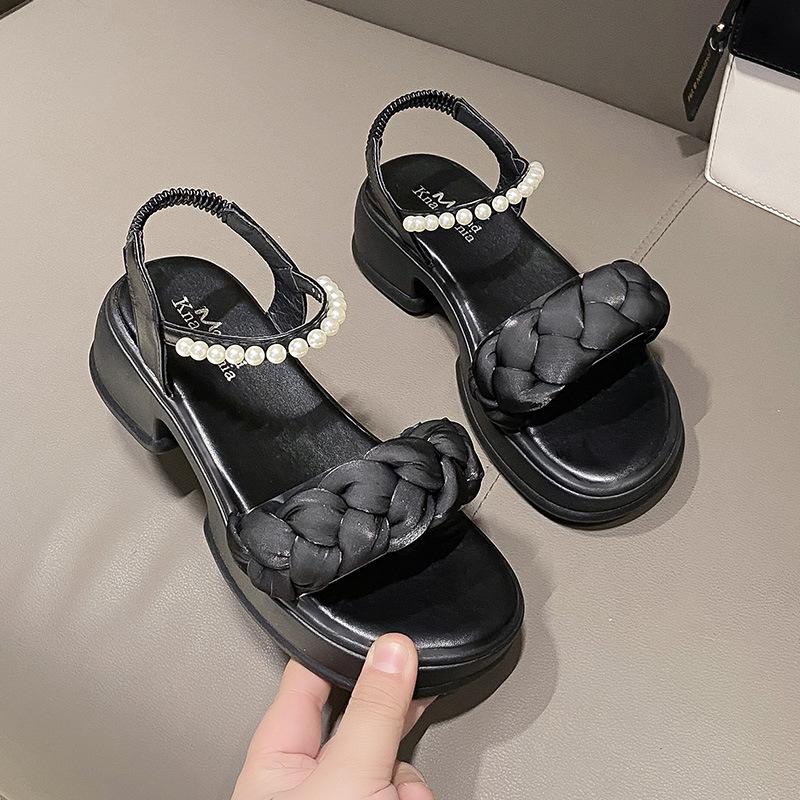 

Simple and fashionable Baida pearl platform sandals women s 2025 summer new fairy wind Roman beach women s shoes foreign trade 40 чорний