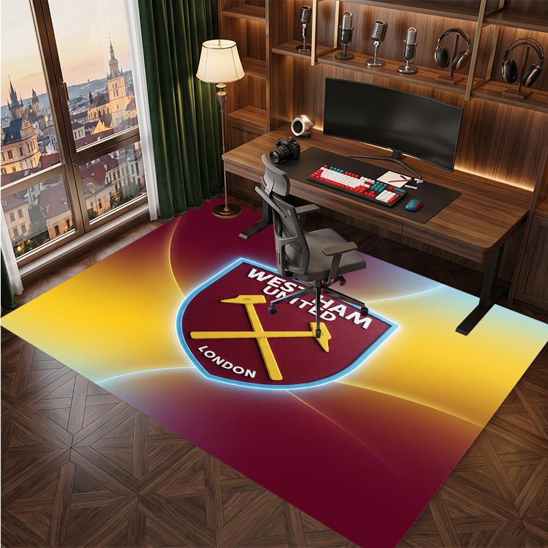 West Ham United Football Print Crystal Velvet Rug, Comfortable Water Absorbent Non Slip Indoor Floor Carpet