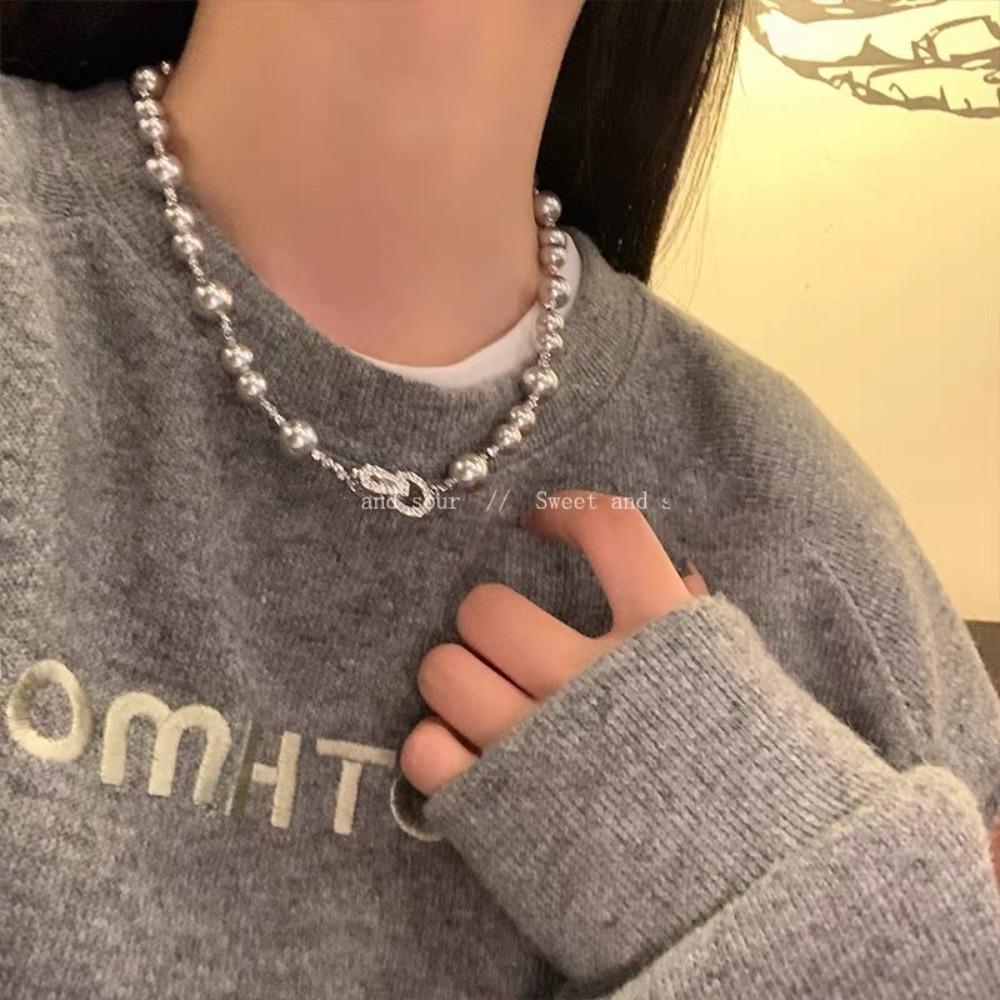 French Retro Gray Pearl Necklace Niche Design Temperament Sweet Cool Personality Temperament Exquisite Versatile Necklace