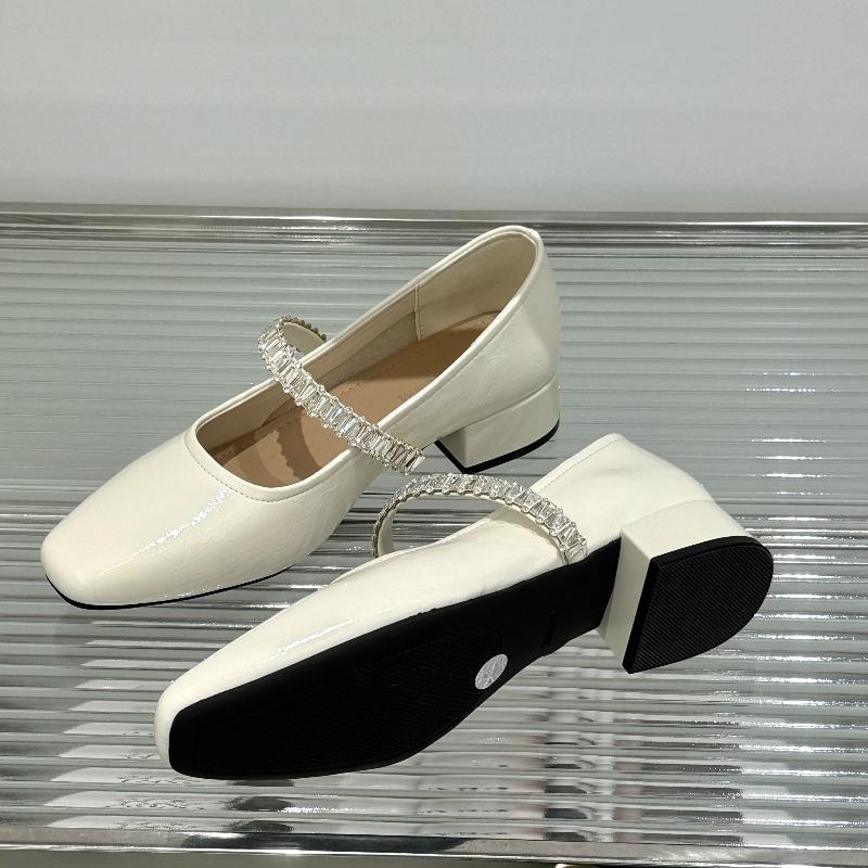 Mode 2025 Neue Perlenbesetzte Mittelhohe Einzelne Schuhe Herbst Neu Eckige Zehenpartie Flacher Ausschnitt Einriemen Weiche Sohle Rutschfest Blockabsatzschuhe