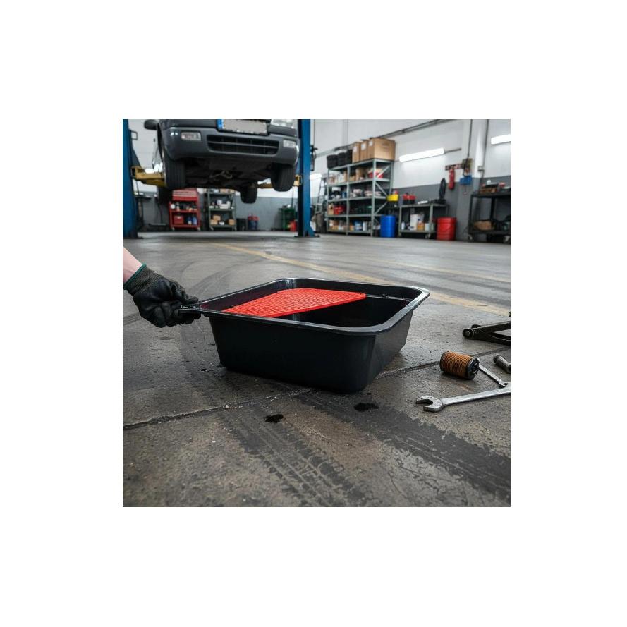 Oil Drain Pan Raised Edges Engine Oil Drain Pan Vehicle Maintenance Molded Finish Garage Equipment Wide Exposed Top for Workshop