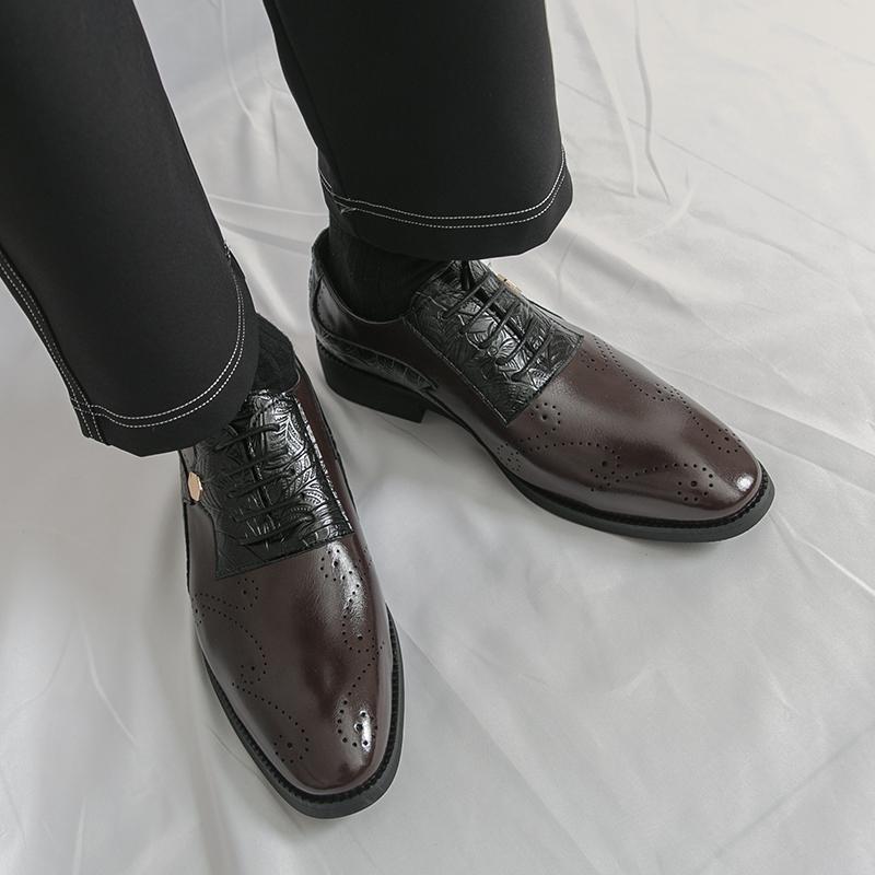 2026 New autumn British-style business formal lace-up casual shoes Brock carved fashionable and trendy leather shoes for men