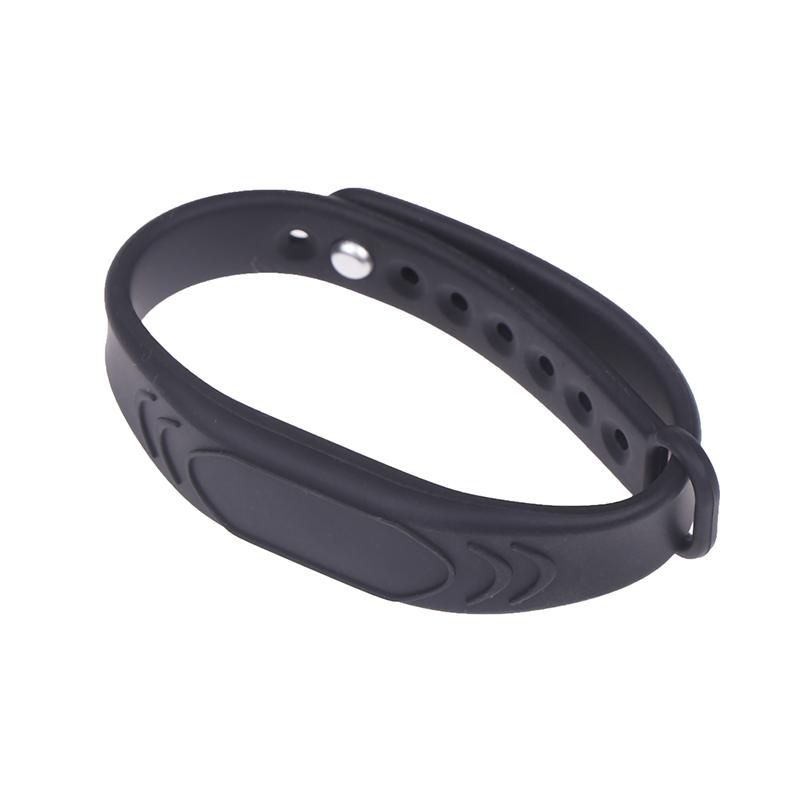 Adjustable Pure Black Silicone Rfid Wristband 125Khz/13.56Mhz 14443A Ic Chip Waterproof Wristband Bracelet