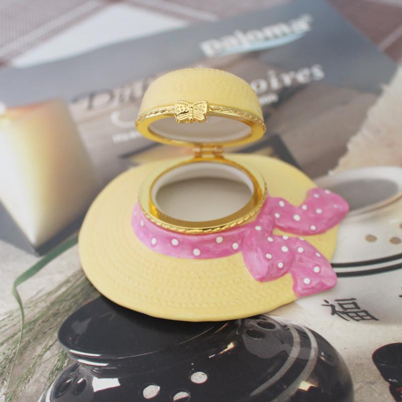 European and American Style Ceramic Handicraft Jewelry Box, Creative Home Furnishings Hand-painted Ceramic Storage Box