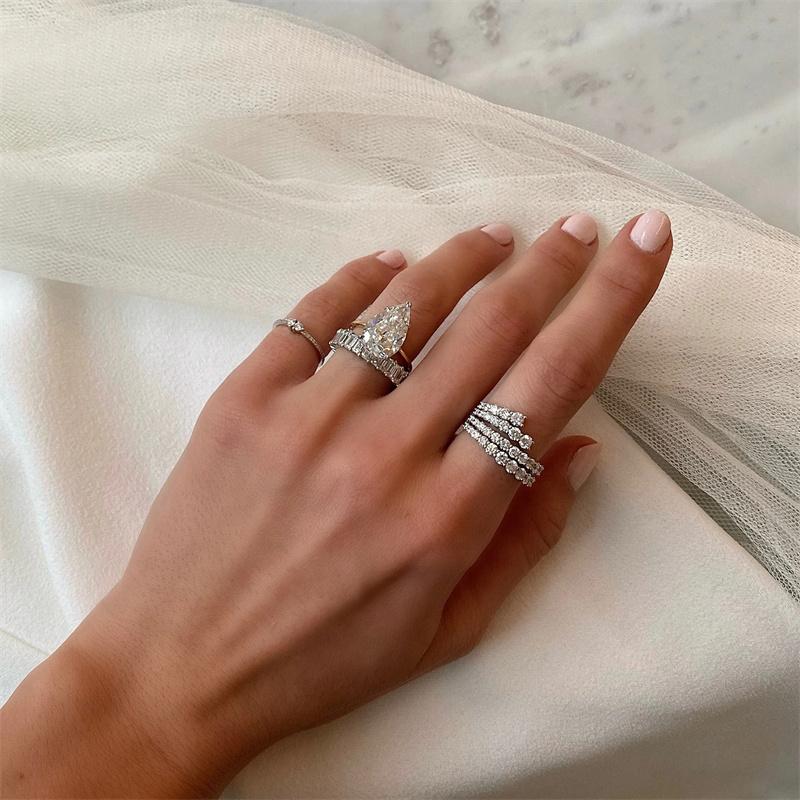 Huitan Simple Stylish Lines Cubic Zirconia Rings Women  Color Band Bridal Wedding Accessories Modern Jewelry for Party New