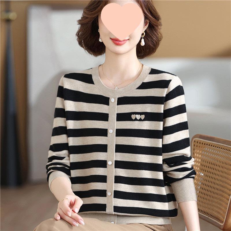 

Mom s 2025 Autumn Striped Long-Sleeve Knit Sweater for Middle-Aged & Elderly Women L (105-115 lbs)