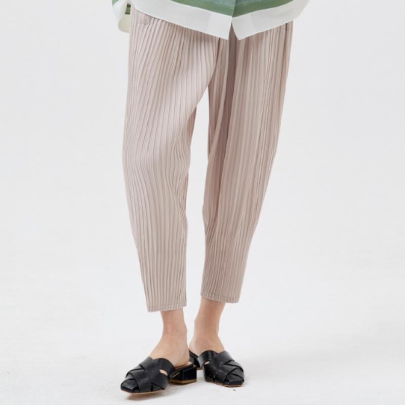Pleats Me Flowy Baggy Pleated Pants Epptm226013