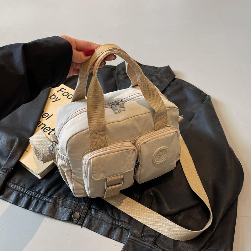 Versatile casual messenger bag 2025 new simple pillow bag large capacity nylon cloth portable shoulder bag