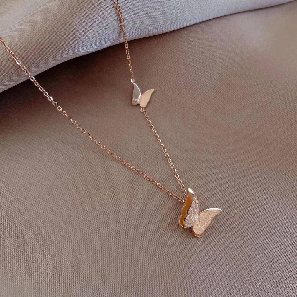 Butterfly Necklace with Color-Retaining Zircon - Fashionable, Versatile Women's Jewelry Accessory.