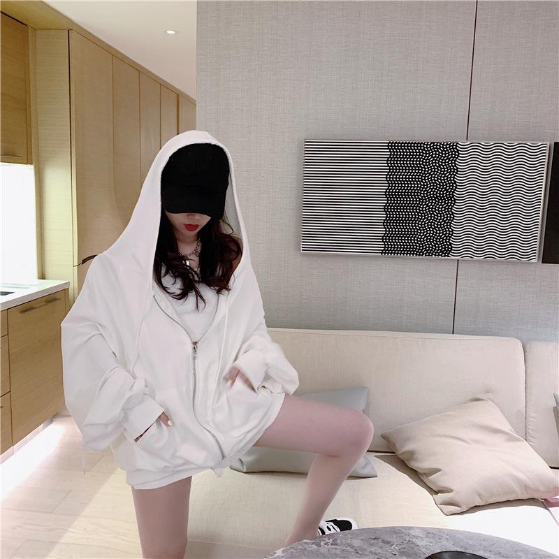 Women's Trendy Sports & Leisure Three-Piece Set: Vest and Shorts