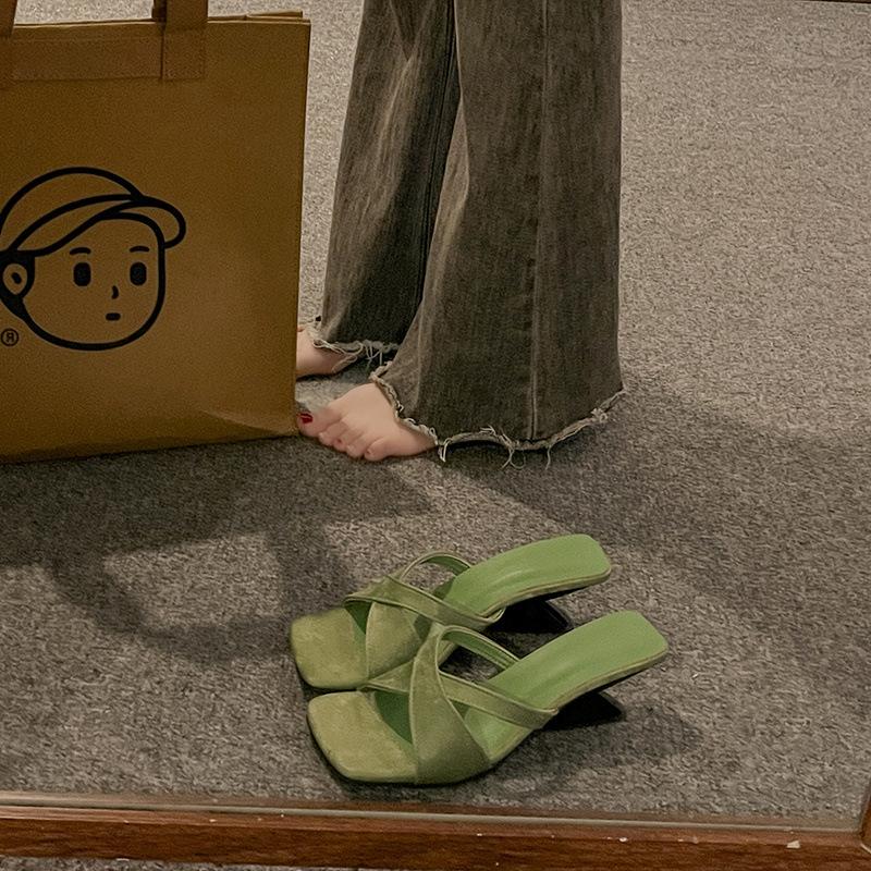 

Slope heel cool slippers women s summer outer wear 2025 new Korean version temperament with high heels slippers beautiful slippers 42 зелёный