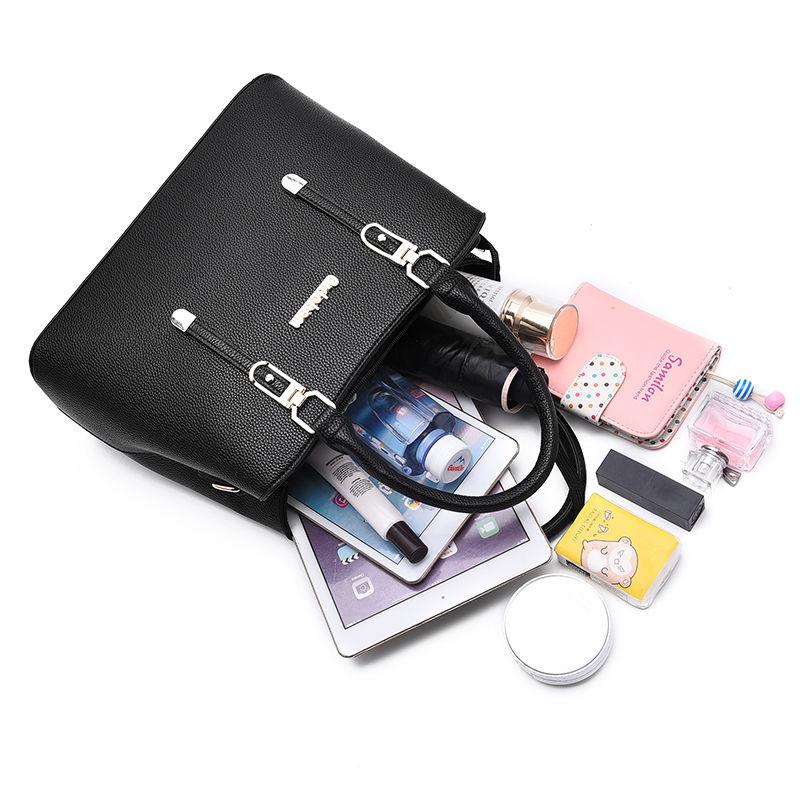 Temperament High-end Women's Messenger Bag Simple and Fashionable Versatile Handbag Large Capacity Commuting Shoulder Bag