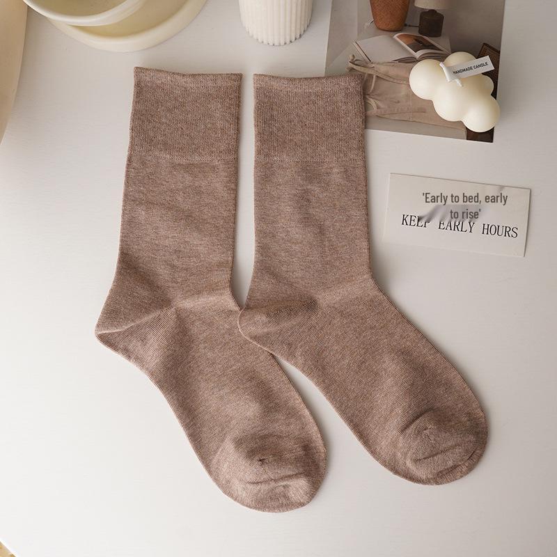Women's Autumn-Winter Loose Fit Mid-Calf Anti-Pilling Cotton Socks in Solid Colors