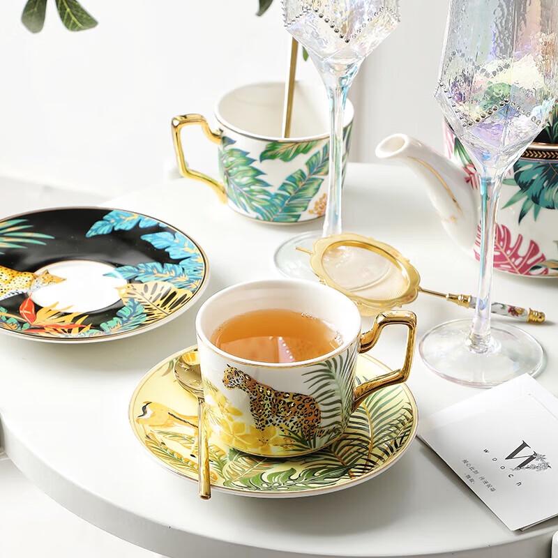 WOOCH Tiger Roar Ceramic Tea Set