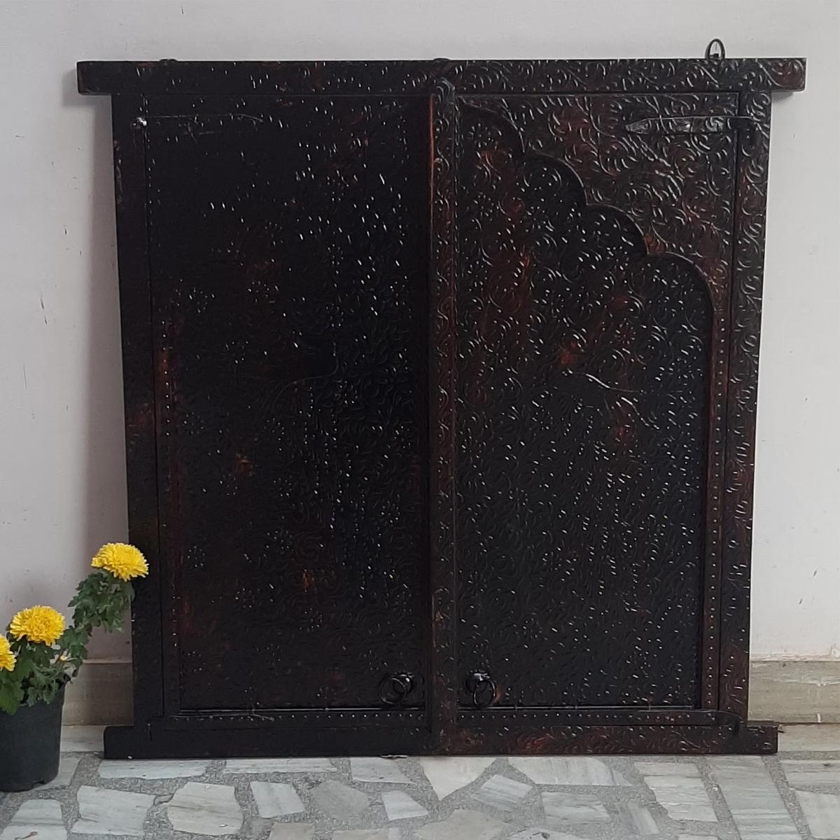 Handmade Carved Wood Window: Vintage Indian Peacock Painting Wall Decor разноцветный