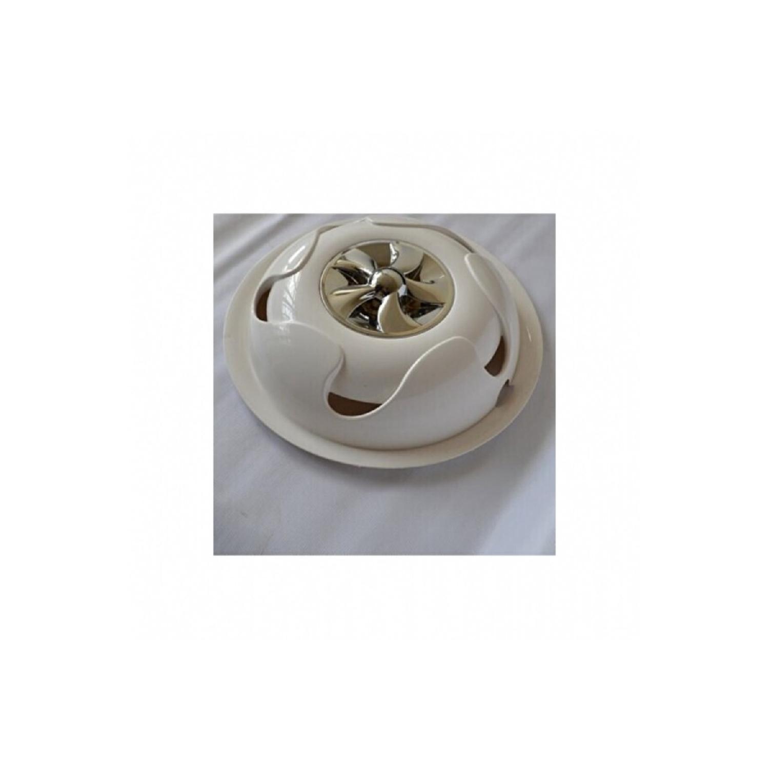 

Колпаки на 15-дюймовые колеса Transit, состоящие из 4 частей