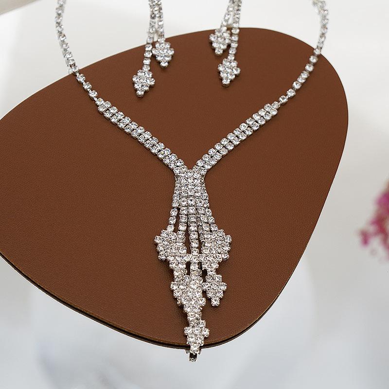 Cross-Border Hot Selling Exquisite Claw Chain Necklace and Earrings Suite Two-Piece Set Rhinestone Tassel Clavicle Dinner