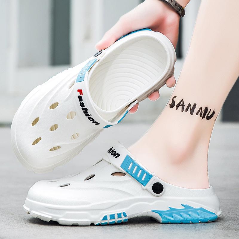 Hole shoes 2025 summer new outdoor two wear bag head slippers trend refreshing sandals travel wading beach shoes