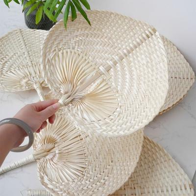 Lichte Bamboe Waaijer Handgeweven Zomer Koelwaaier Gastgeschenken Palmblad Waaijer Zomer Accessoire