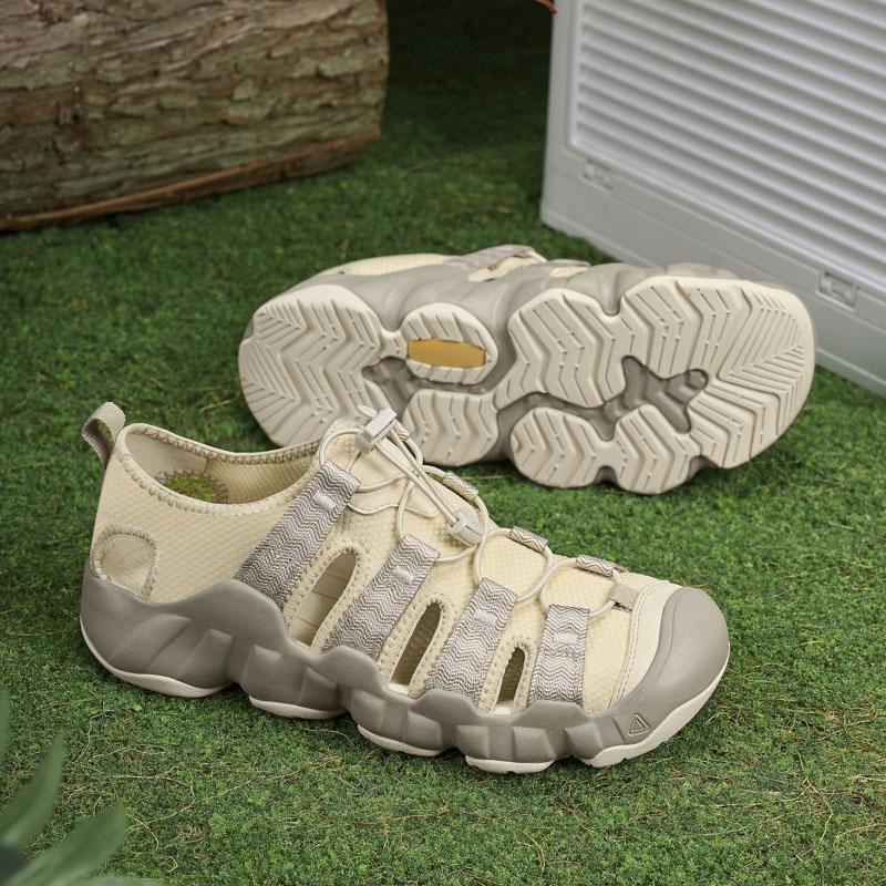 Fashion Fashion Brand Men Young Design Soft Sole Seaside Sandals Summer Outdoor Lightweigh Non-slip Comfortable Sport Leisure Sandals