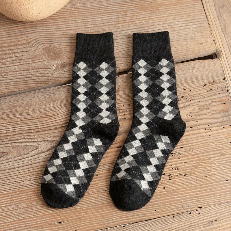 Retro Warm Middle Tube Women Socks Rhombus Harajuku Student Floor Sleeping Socks Autumn Winter Thermal Socks