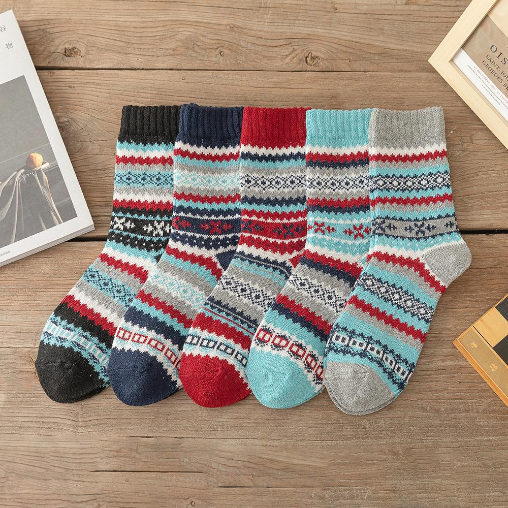 5 poros Naujo dizaino Žieminių kojinių Storos Šiltos Kalėdinės kojinės Vyrams Moterims Porinės kojinės Vienas dydis 9021