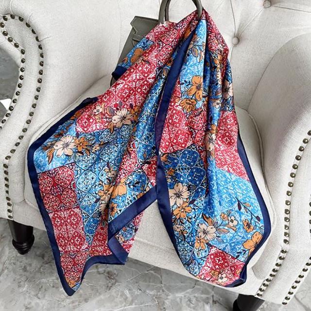 90cm *90cm Design Scarf Lady Shawl Printed Silk Felt Headscarf Scarf Lady Headscarf Square Scarf Lady Wrap Scarf 2021