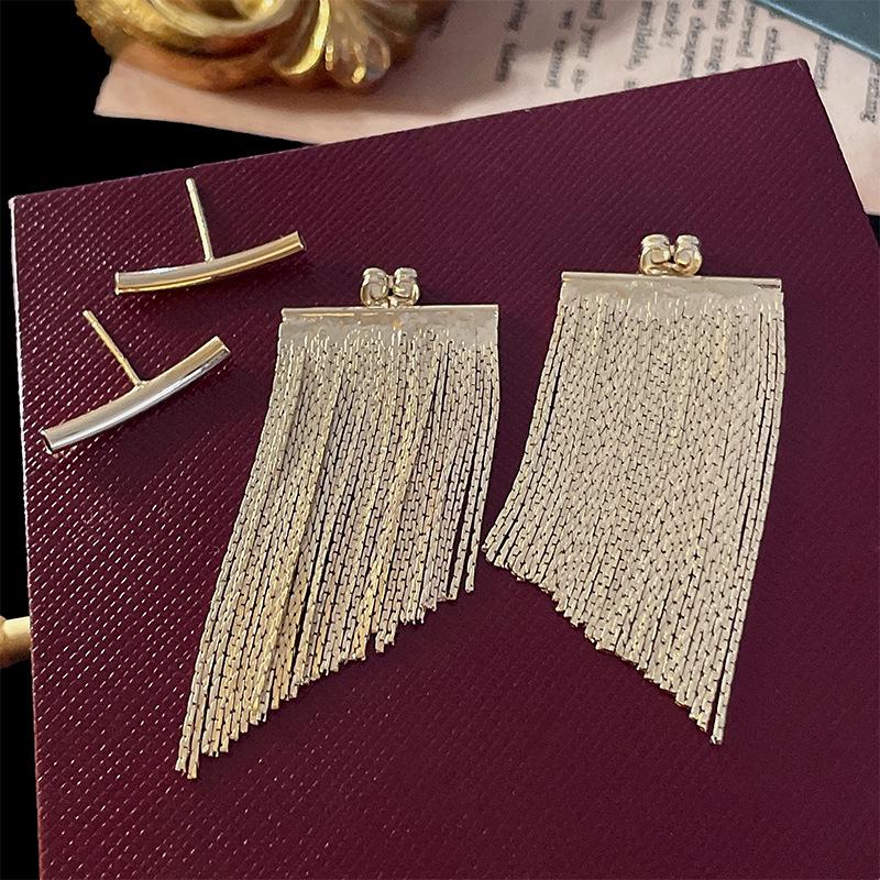 

Элегантные серьги-кисточки из меди металлического цвета во французском стиле с гвоздиком из серебряной иглы для женщин