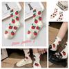 Calcetines de mujer Kawaii Strawberry Harajuku Divertidos Dulces de Algodón Lindos Calcetines Felices Blancos para Damas Novedosos Regalo de Navidad para Niñas