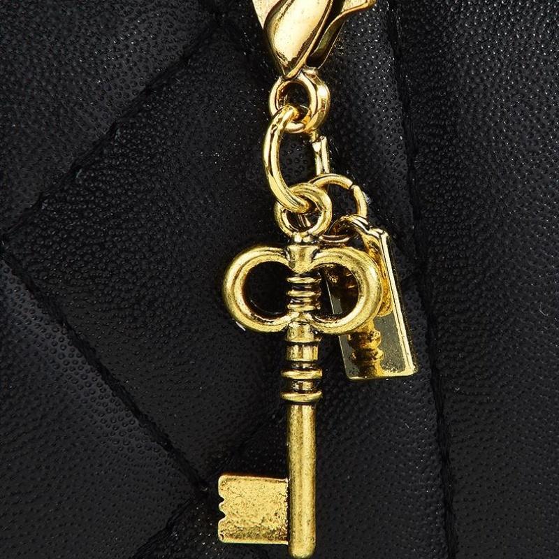 Exquisite Heart Letter Keychain For Women Bag Pendant Car Keyring Creative  Backpack Charm Decoration Accessories Gifts