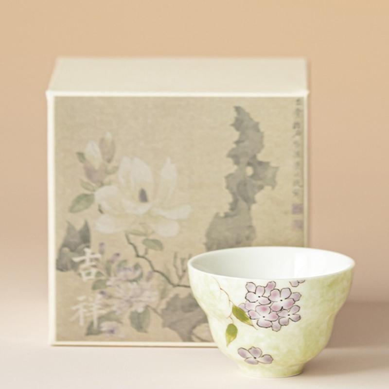 Hand-painted Hydrangea Tea Cup Household Ceramic Kung Fu Tea Set Chinese Master Cup Coaster Teaware Drinkware Kitchen Supplies