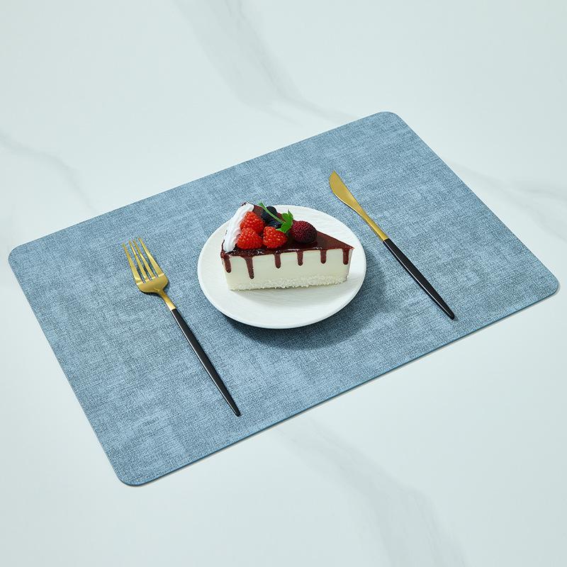 Tappetino da Tavola Bicolore Stile Nordico in Ecopelle – Isolamento Termico e Impermeabile, Quadrato, Disponibile