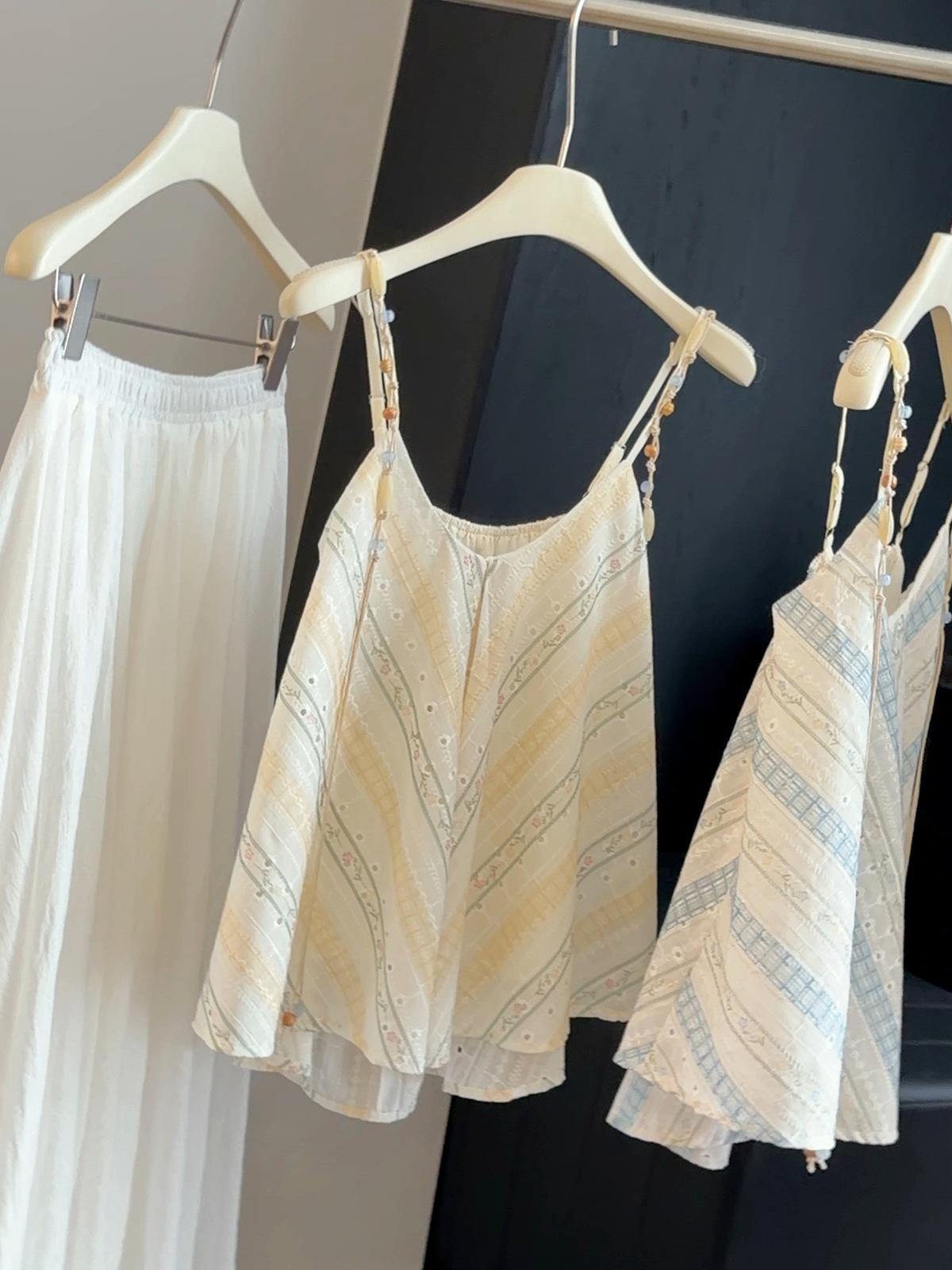 Women s Scoop Neck Sleeveless Camisole Loose Fit Bohemian Striped Print Beaded Embroidery Hollow Out Vacation Tank Top