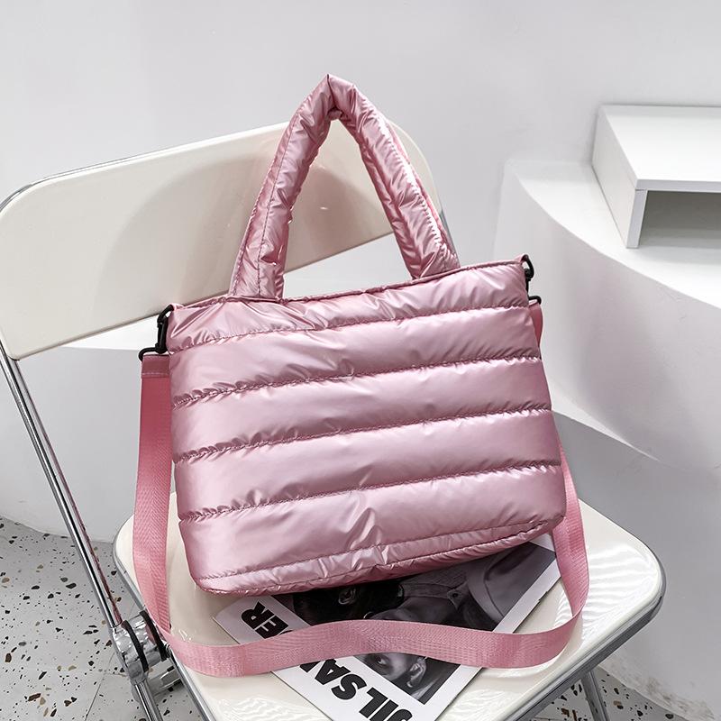 Taška Puffer Tote pro ženy Prošívaná nafouknutá kabelka Lehká prachová bavlna Polstrovaná taška přes rameno Výplň Crossbody kabelka
