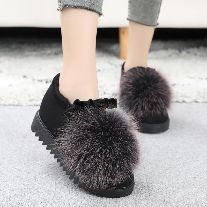 

The heel is thick-soled and warm, and the inner height of the shallow mouth increases with one pedal. Doudou shoes, fluffy shoes, women s velvet cotto 40