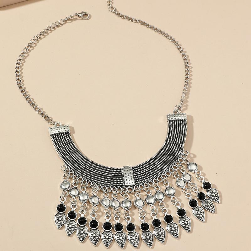 Retro Ethnic Style Alloy Collarbone Chain Hollow Flower Creative Necklace Bohemian Hanfu Ancient Clothing Neck Chain Necklace