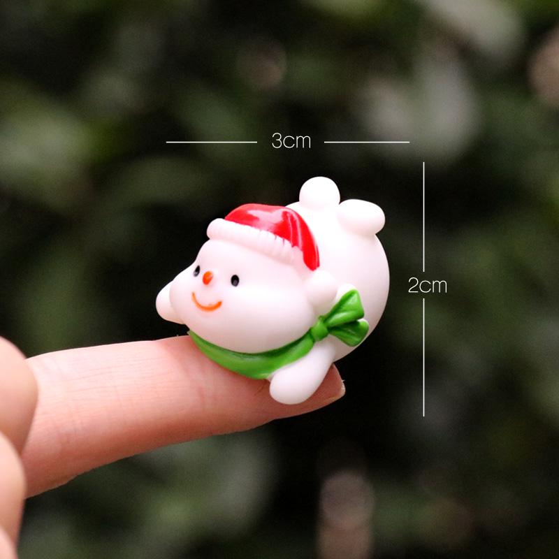 Handmade Mini Sleigh with Santa Claus Christmas Ornaments for Cake and Micro Landscape Decor