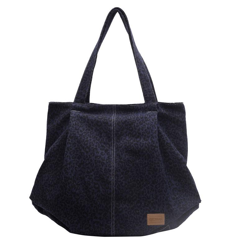 2025 Autumn and Winter Simple Denim Shoulder Bag Fashionable Large-capacity Commuter Tote Women's Bag Student Class Leisure Schoolbag
